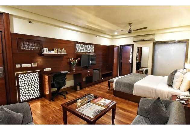 royal-orchid-central