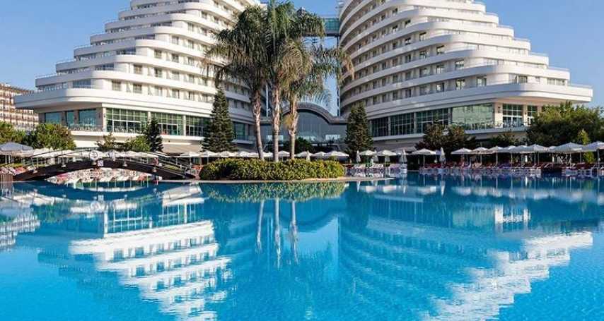 هتل-uall-چیست-و-چه-ویژگی‌هایی-دارد؟