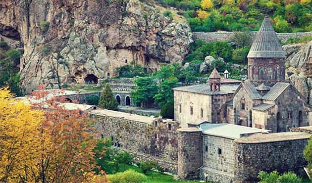 تور-ارمنستان-(3-شب-|-26-مرداد1404)
