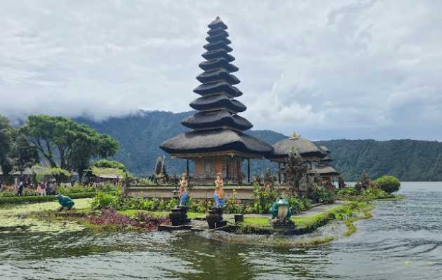 تور-بالی---سنگاپور-(-7-شب-و-8-روز-|-20-دی-1404)